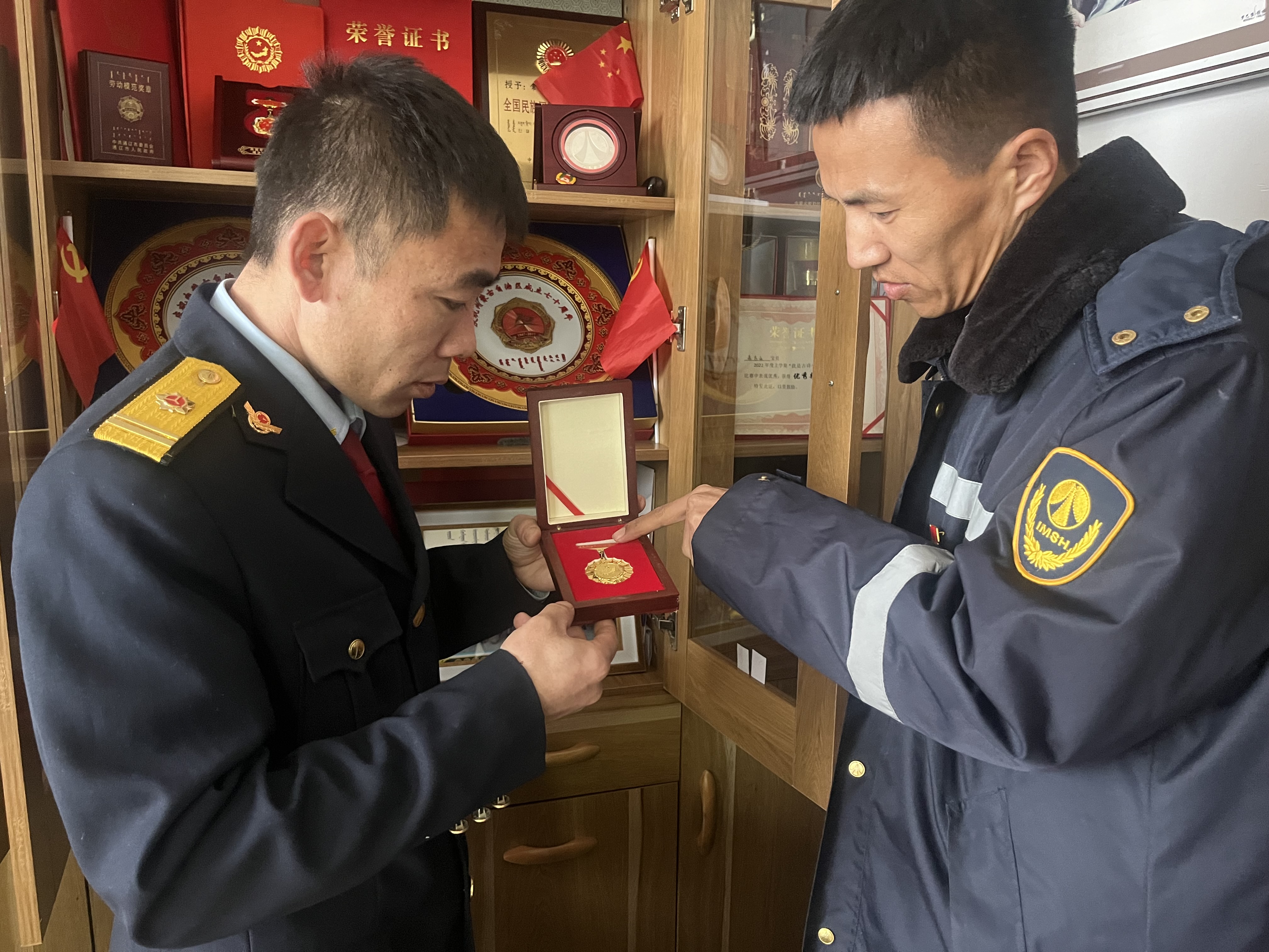 女人与公狍交酡女免费