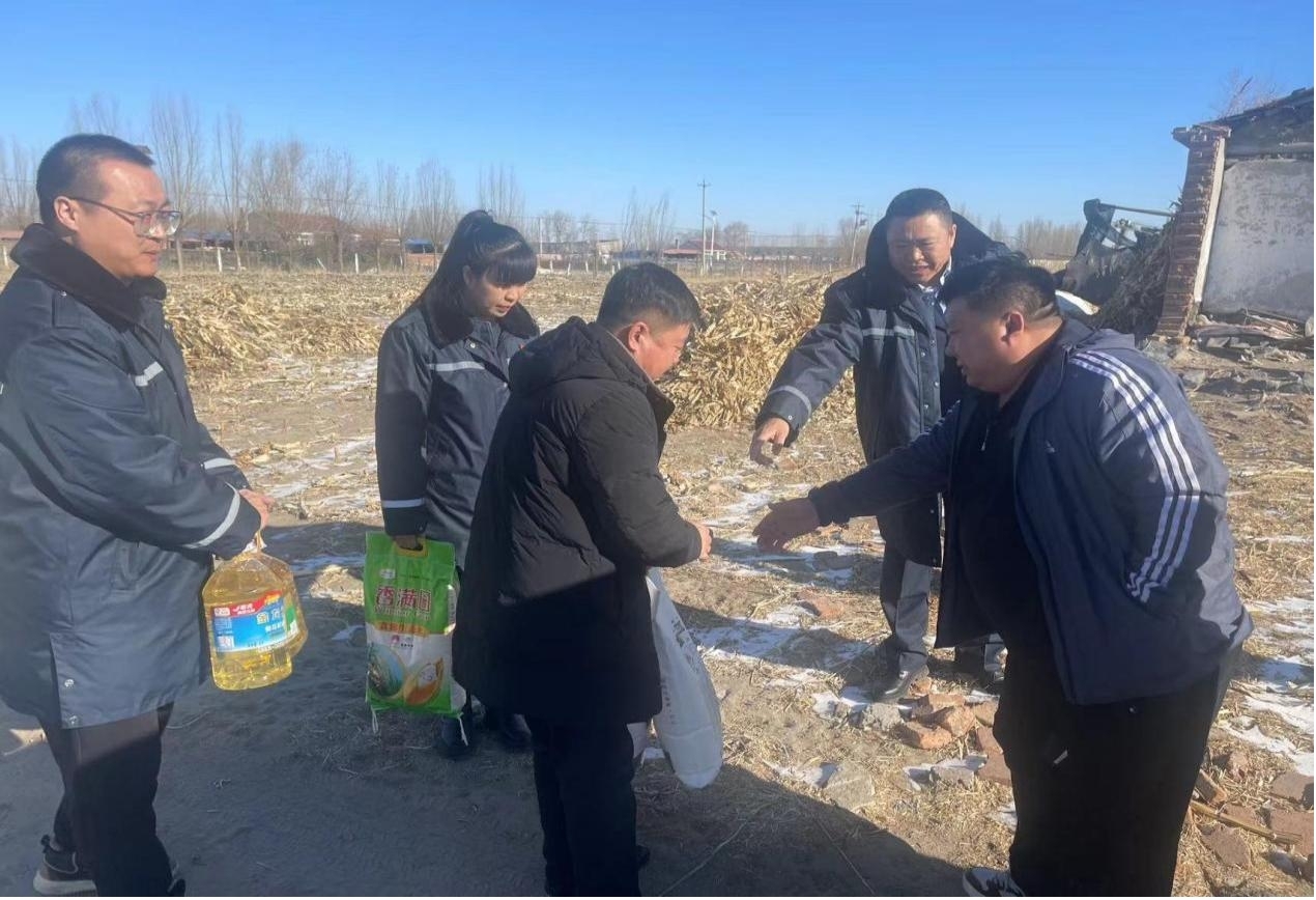 女人与公狍交酡女免费