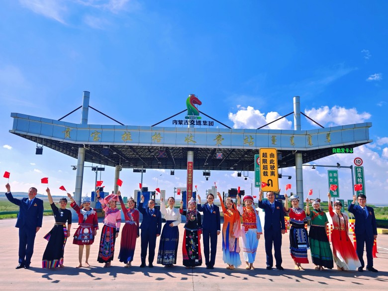 女人与公狍交酡女免费