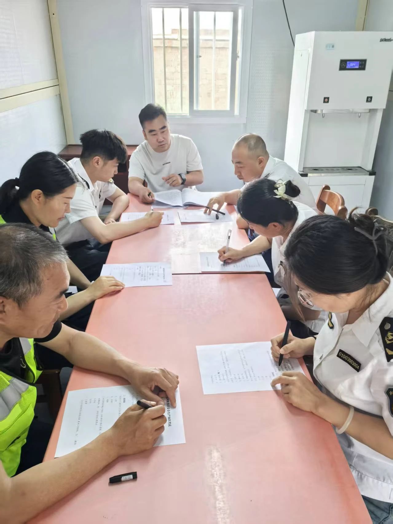 女人与公狍交酡女免费