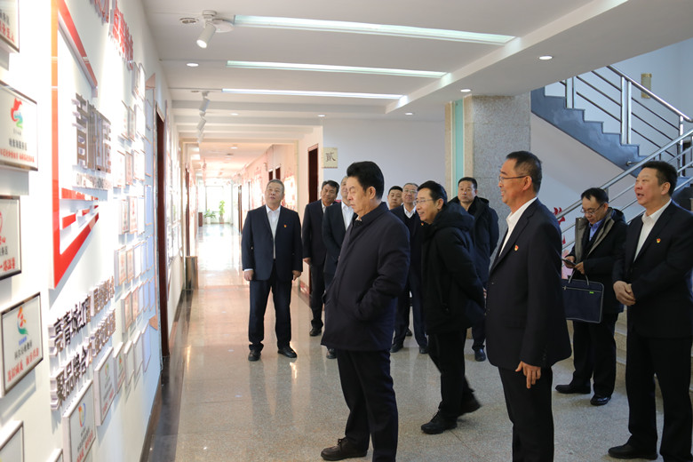 女人与公狍交酡女免费