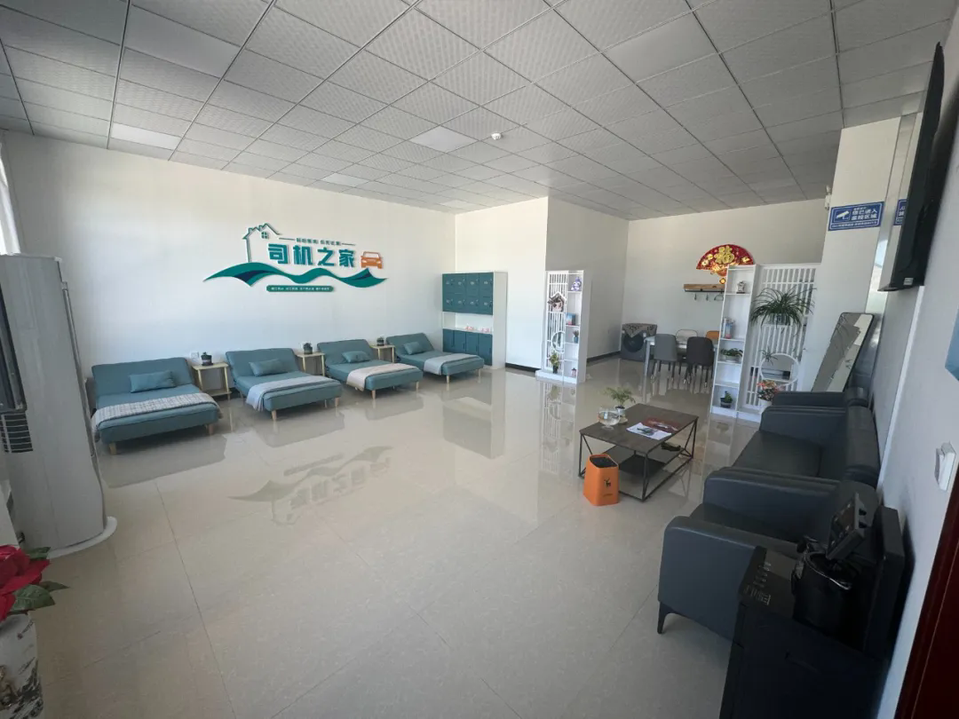 女人与公狍交酡女免费