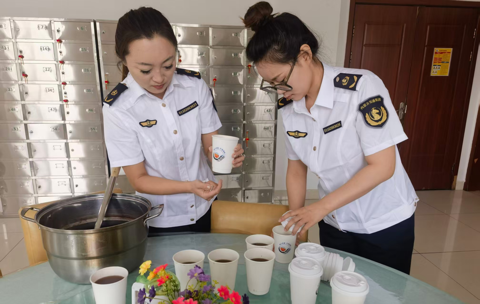 女人与公狍交酡女免费