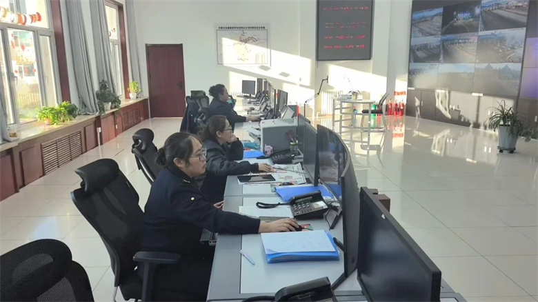 女人与公狍交酡女免费