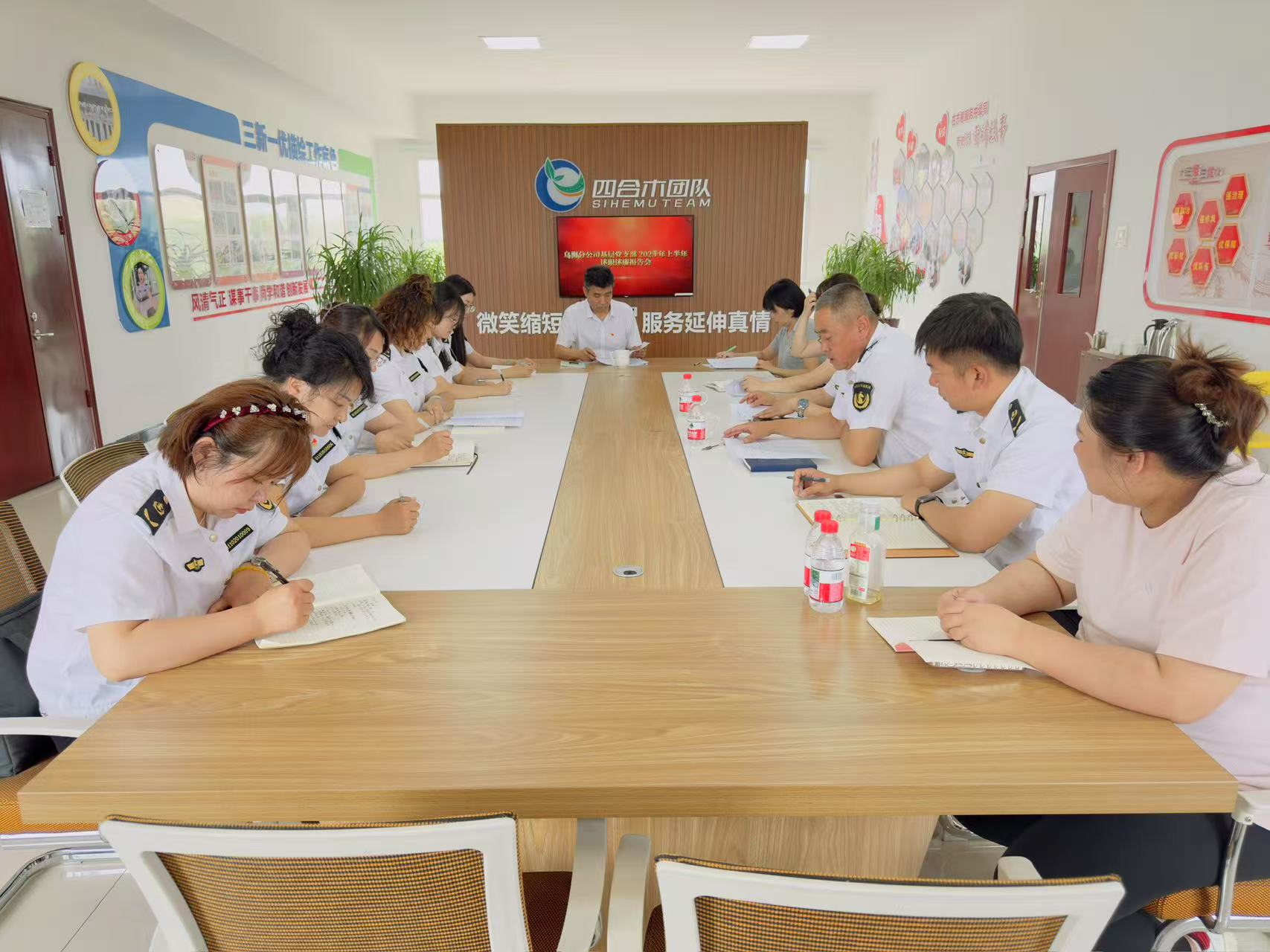 女人与公狍交酡女免费