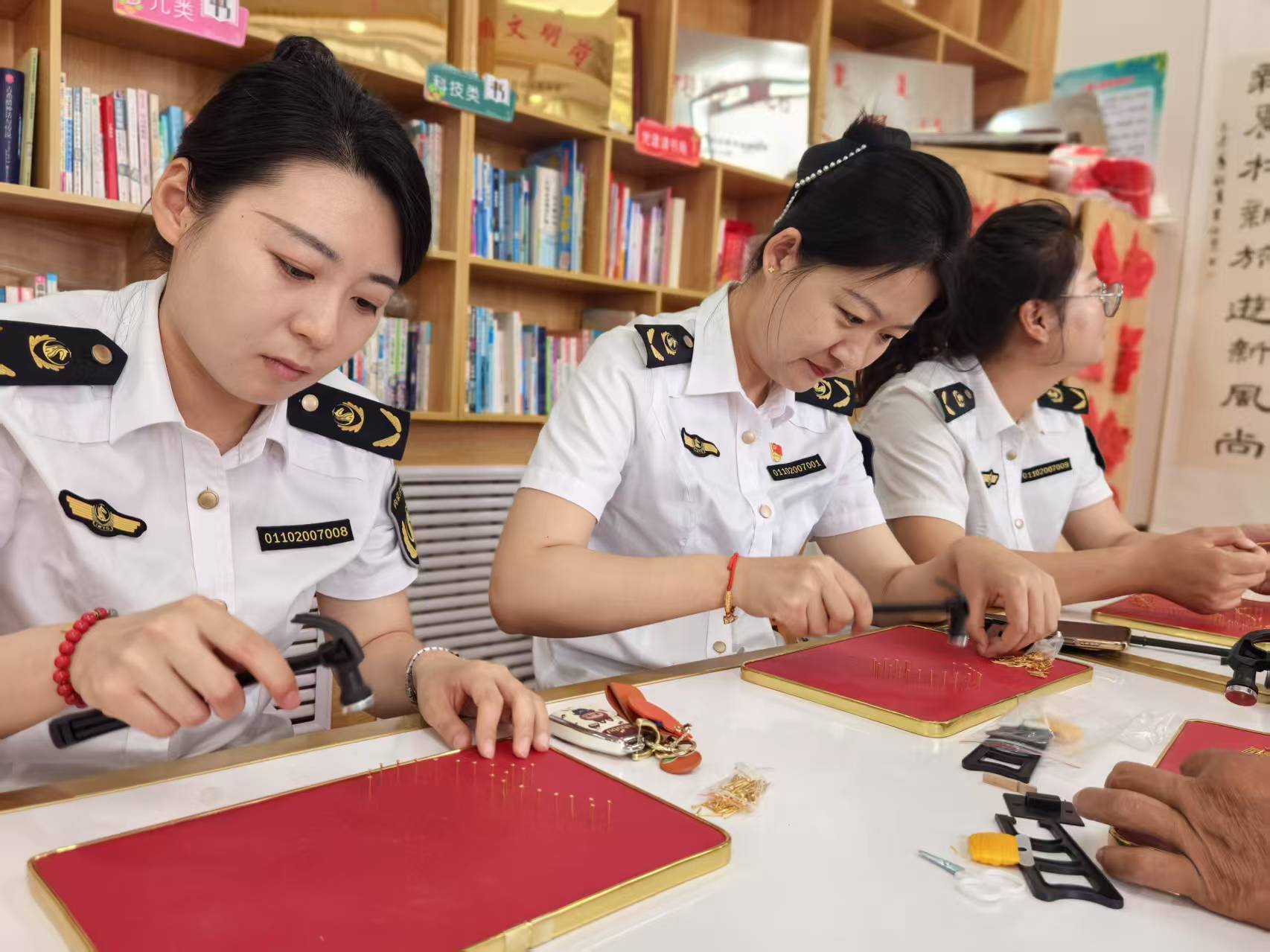 女人与公狍交酡女免费