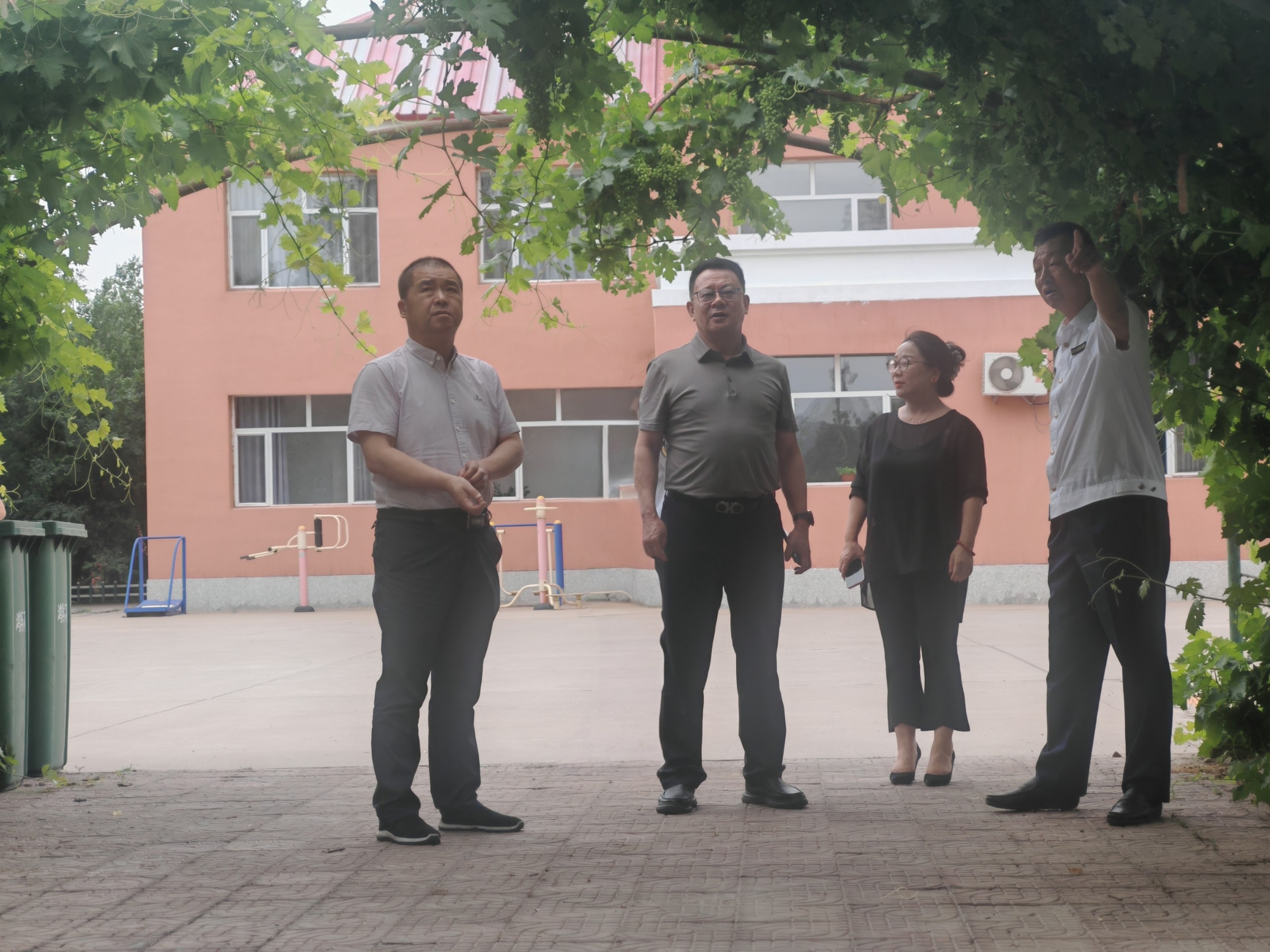 女人与公狍交酡女免费