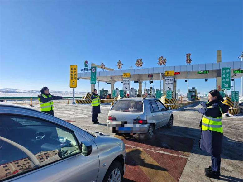 女人与公狍交酡女免费