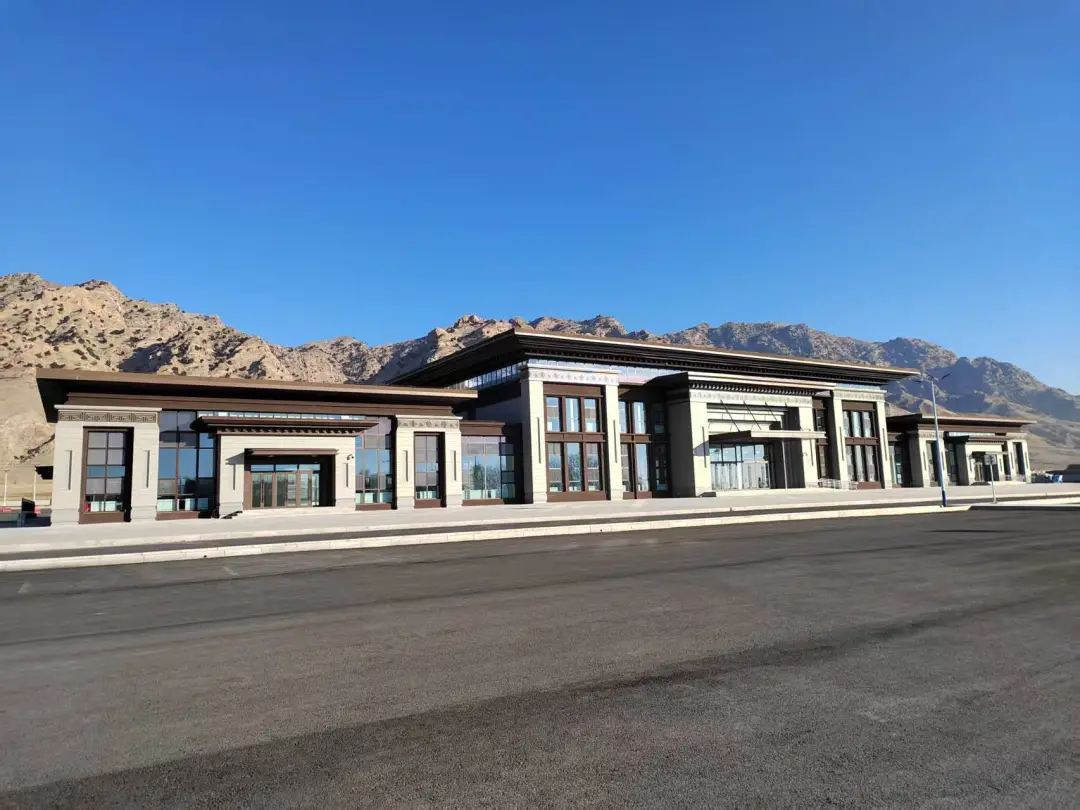 女人与公狍交酡女免费