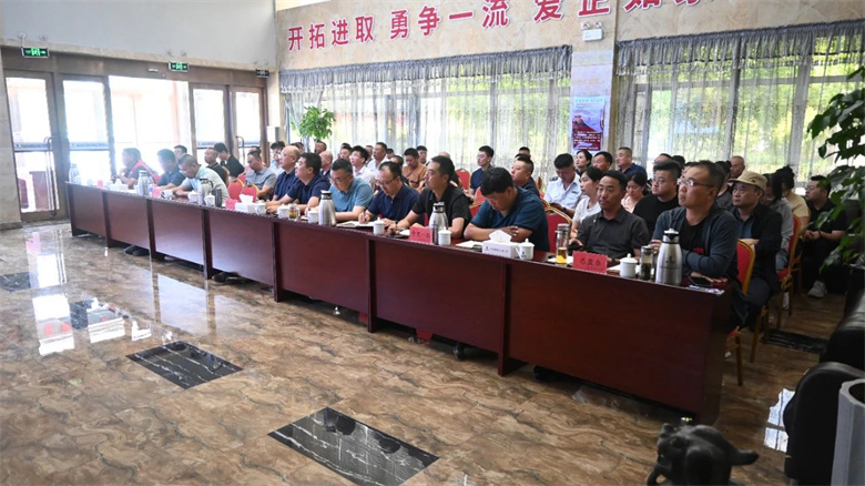 女人与公狍交酡女免费