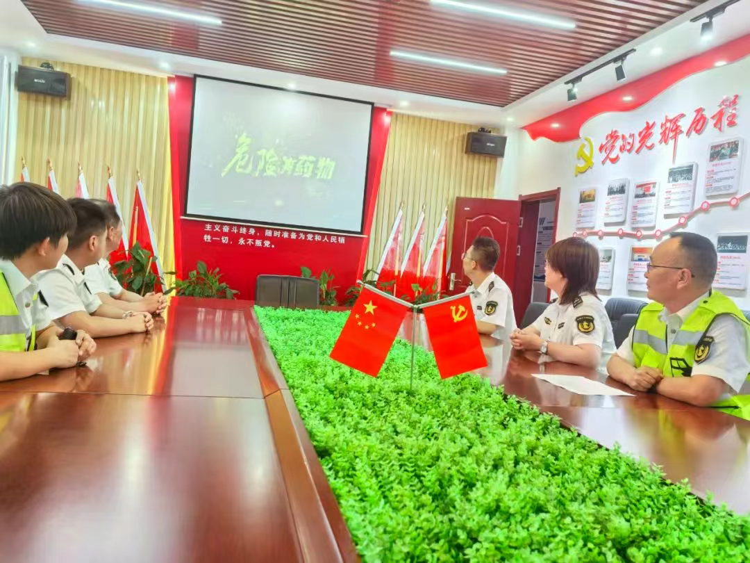 女人与公狍交酡女免费