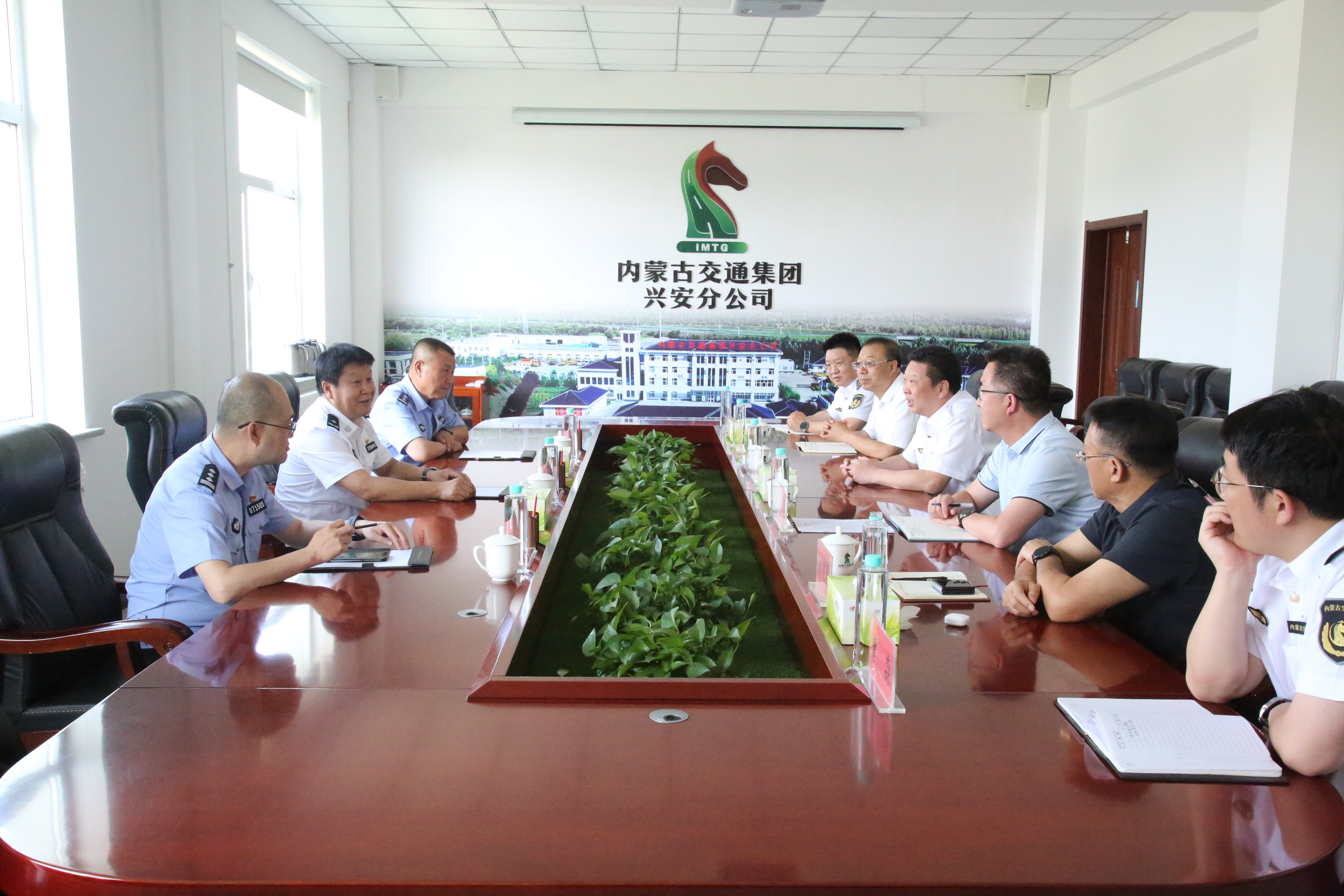 女人与公狍交酡女免费