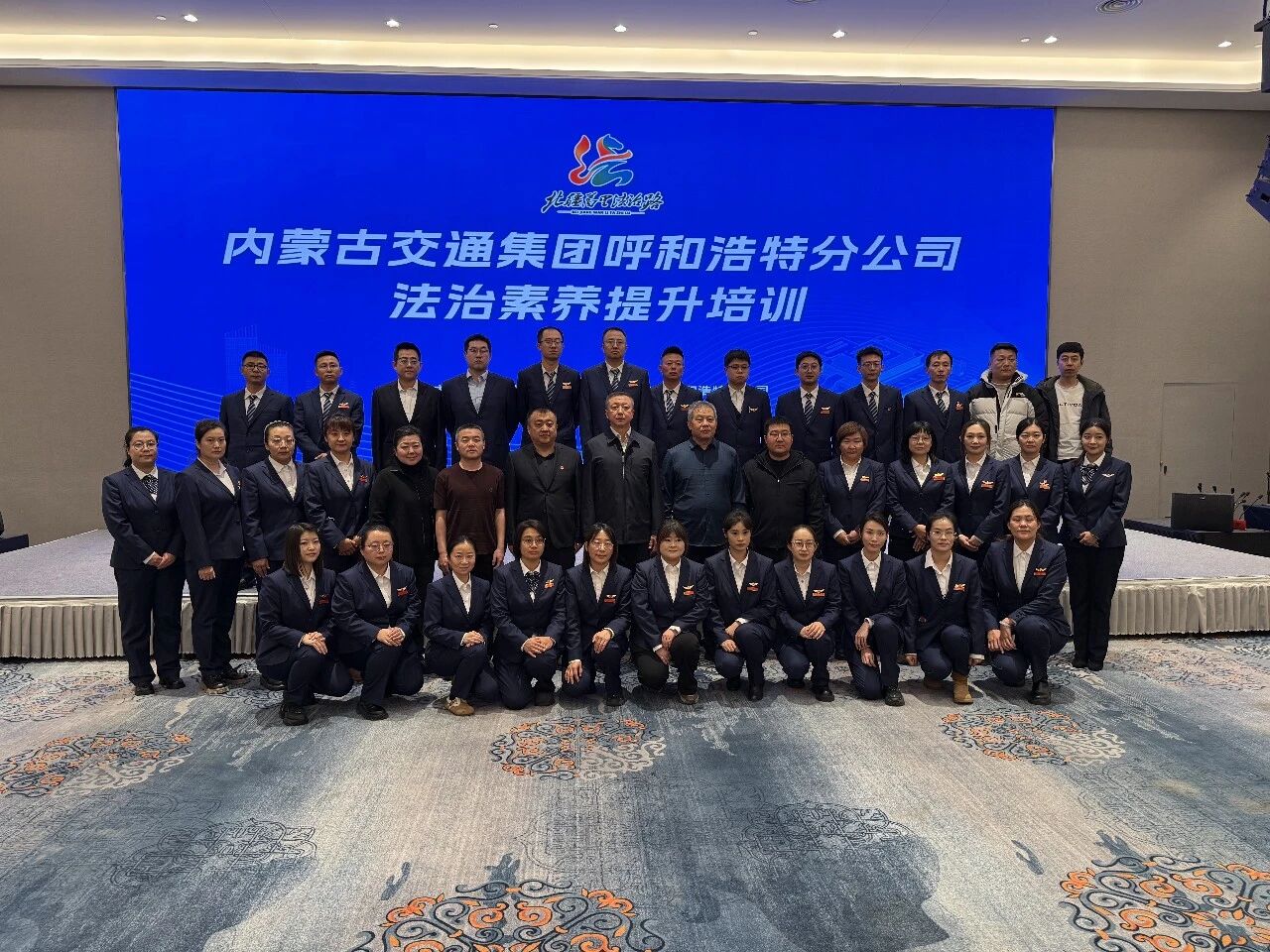 女人与公狍交酡女免费