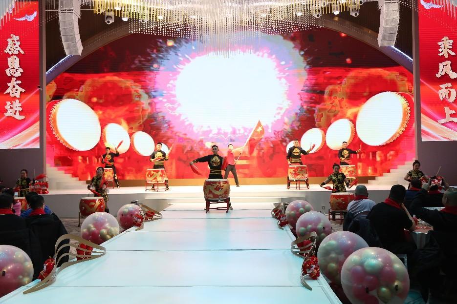 女人与公狍交酡女免费