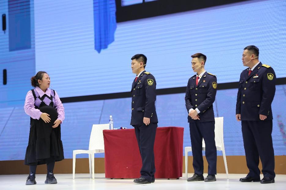 女人与公狍交酡女免费