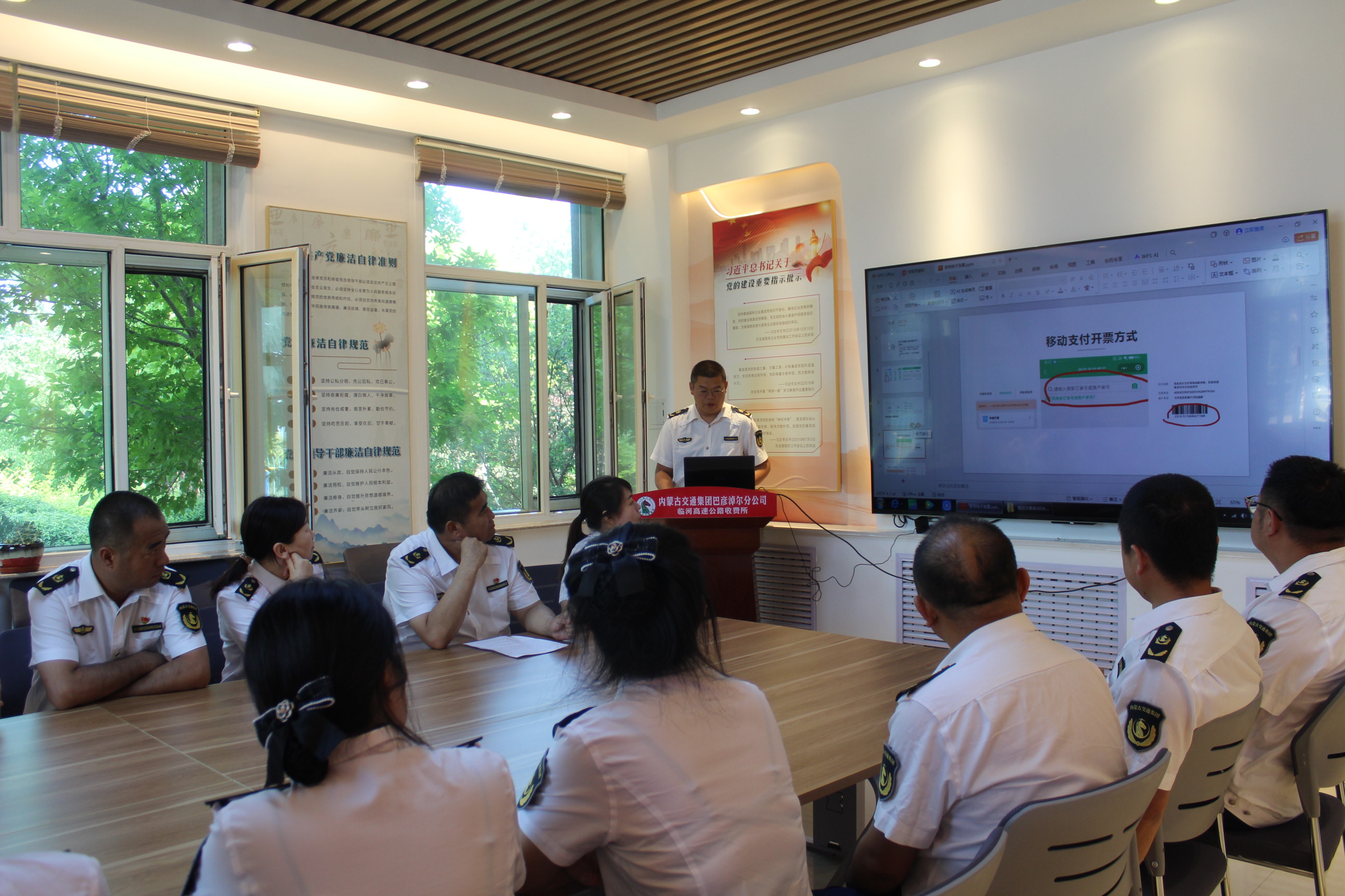 女人与公狍交酡女免费