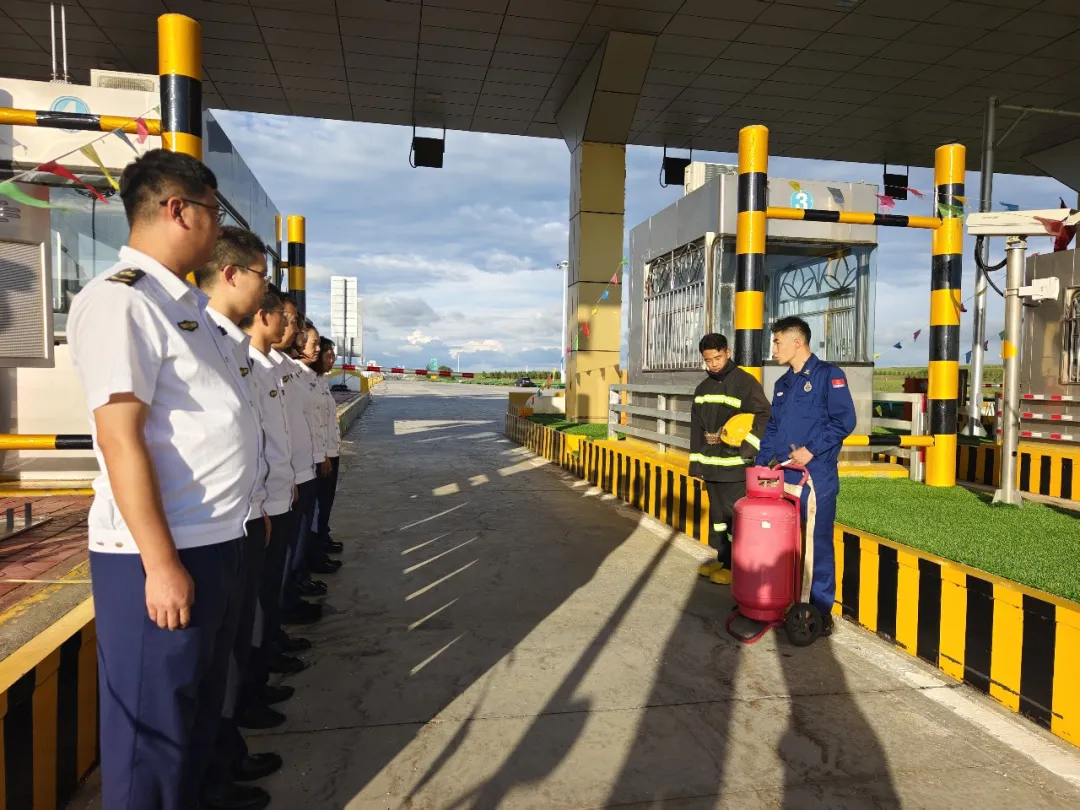 女人与公狍交酡女免费