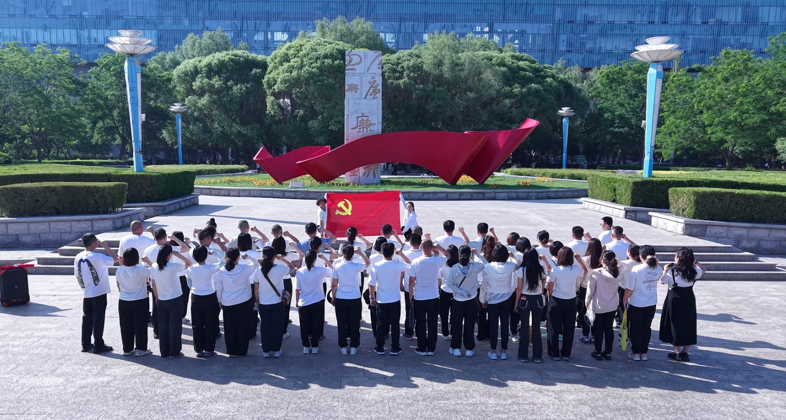 女人与公狍交酡女免费