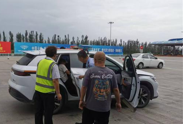 女人与公狍交酡女免费