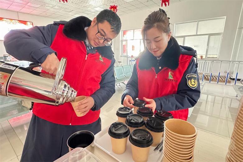 女人与公狍交酡女免费