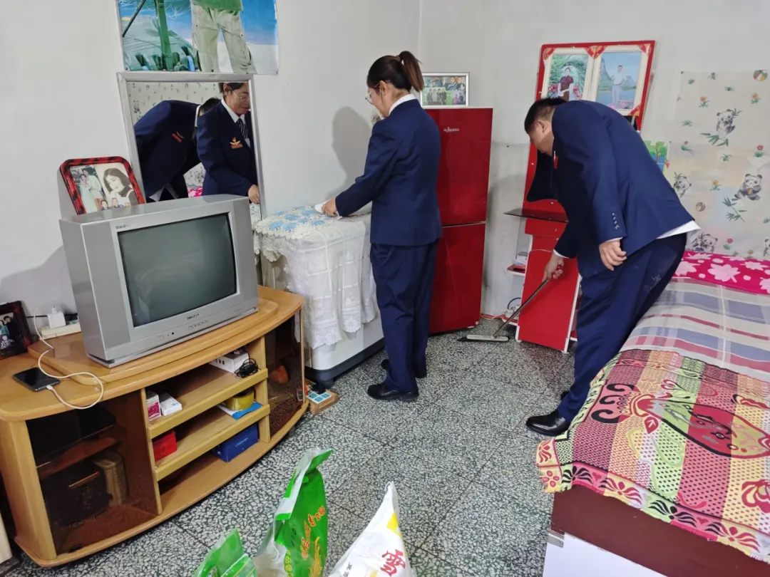 女人与公狍交酡女免费