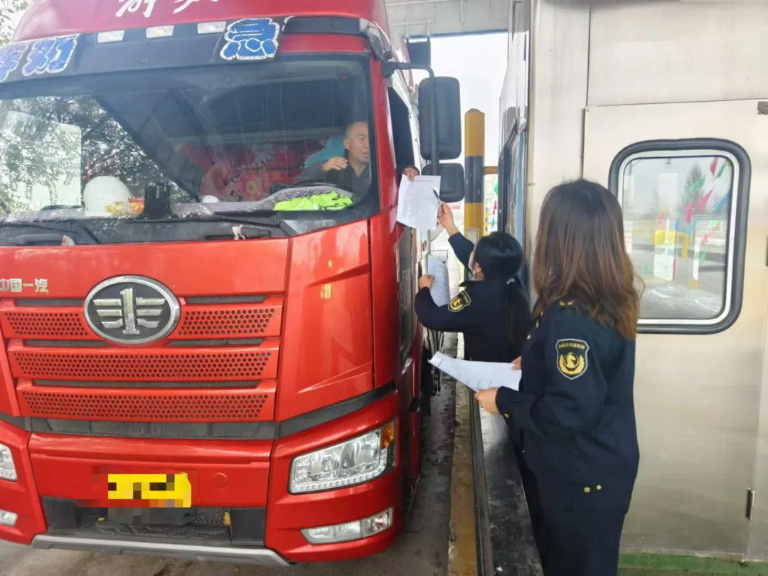 女人与公狍交酡女免费