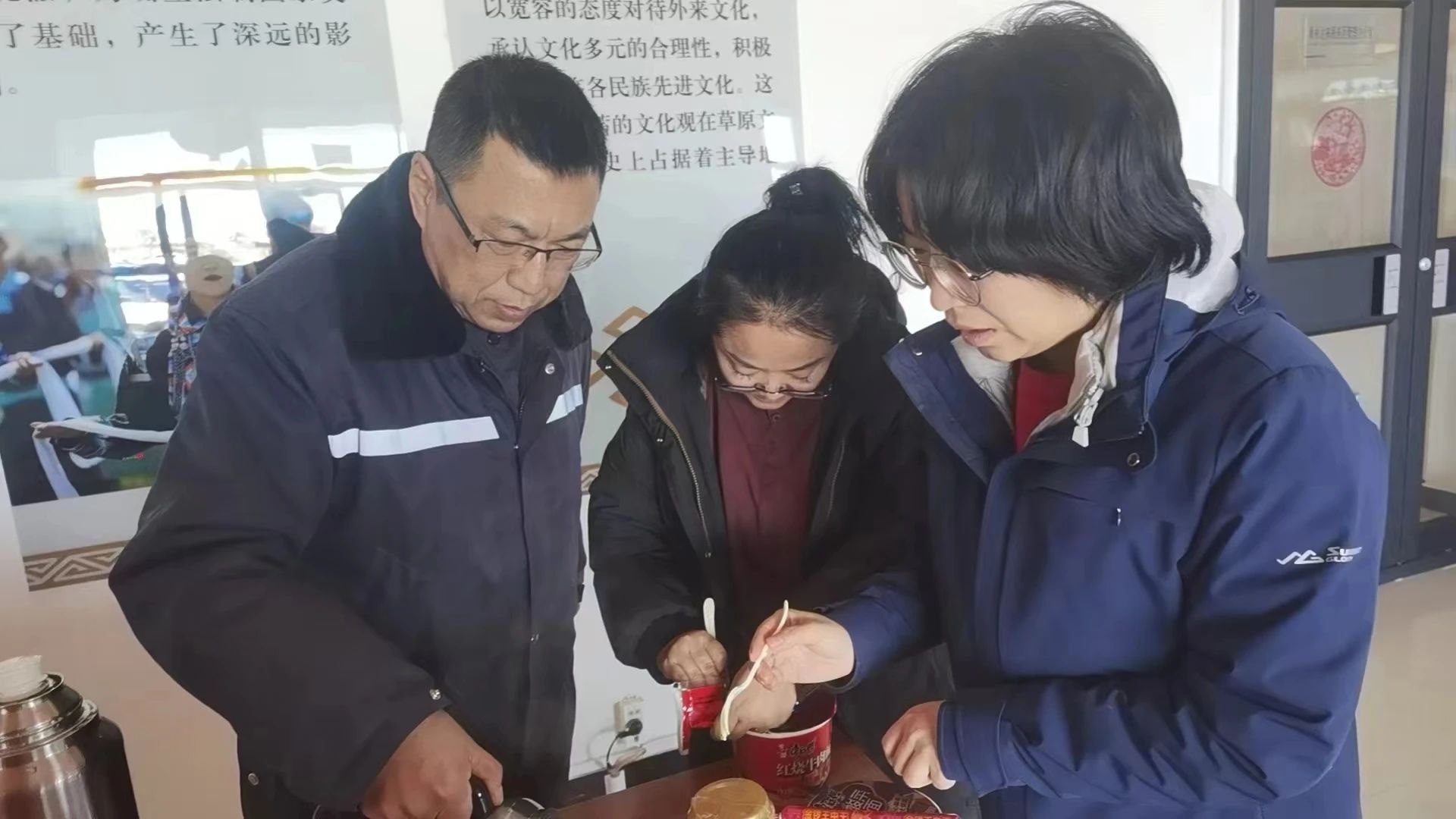 女人与公狍交酡女免费