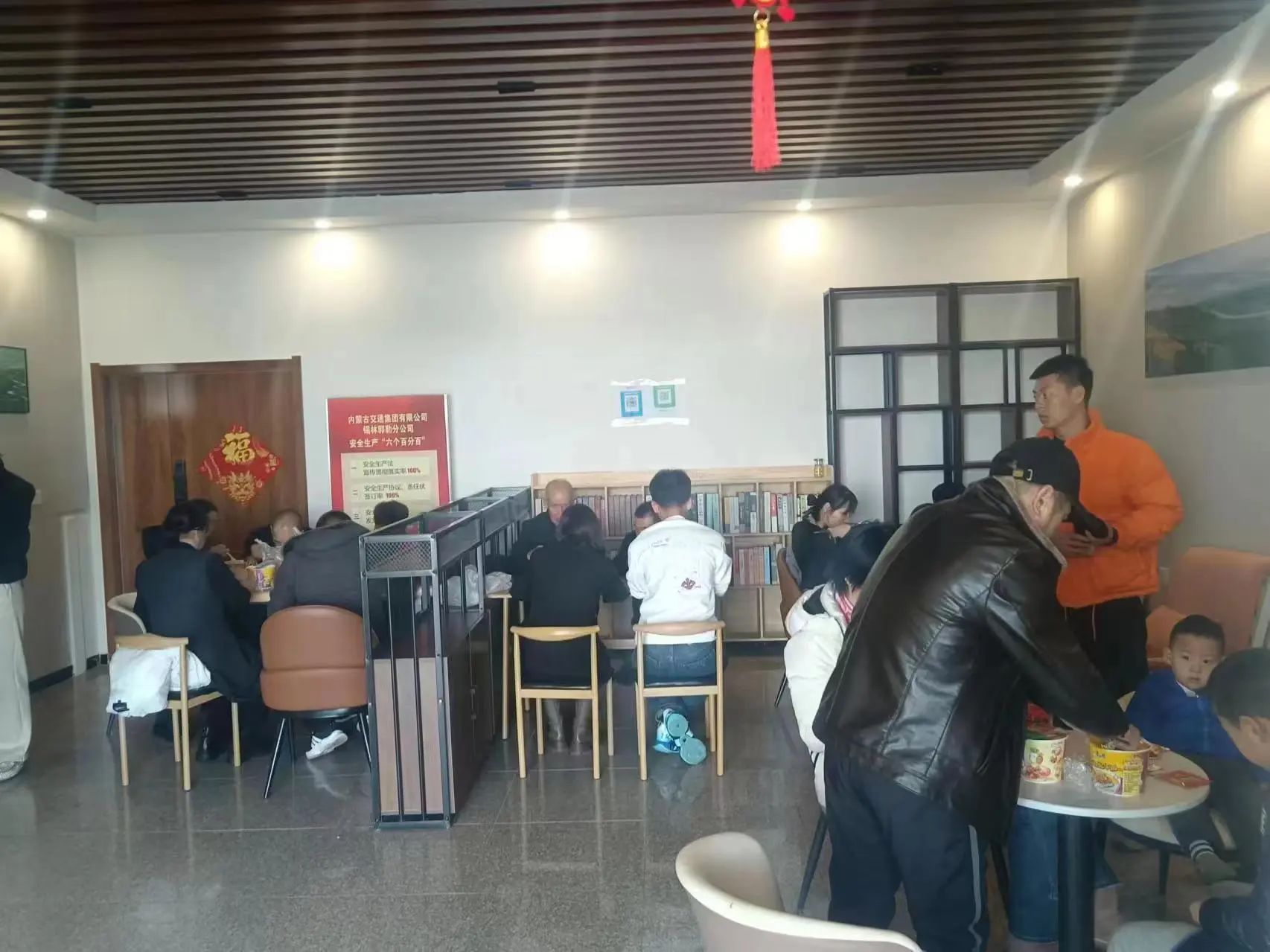 女人与公狍交酡女免费