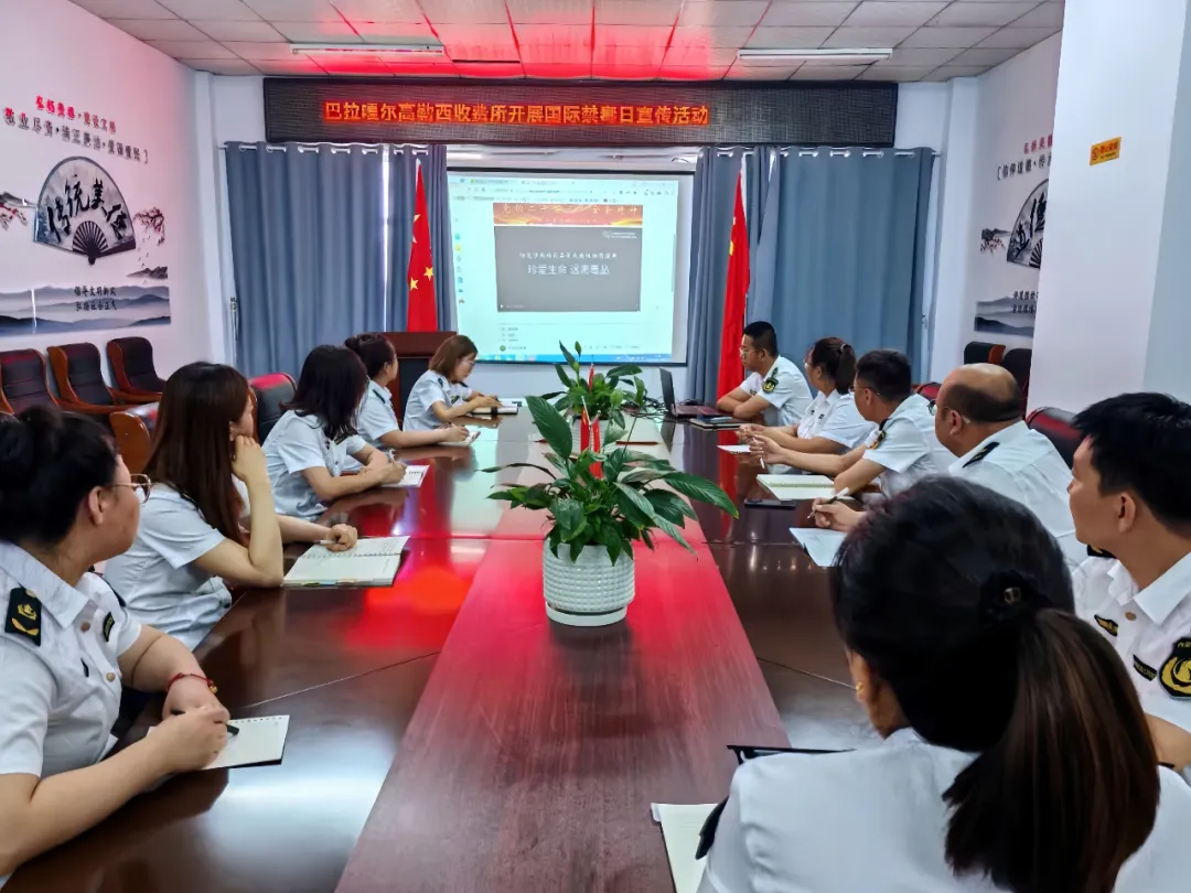 女人与公狍交酡女免费