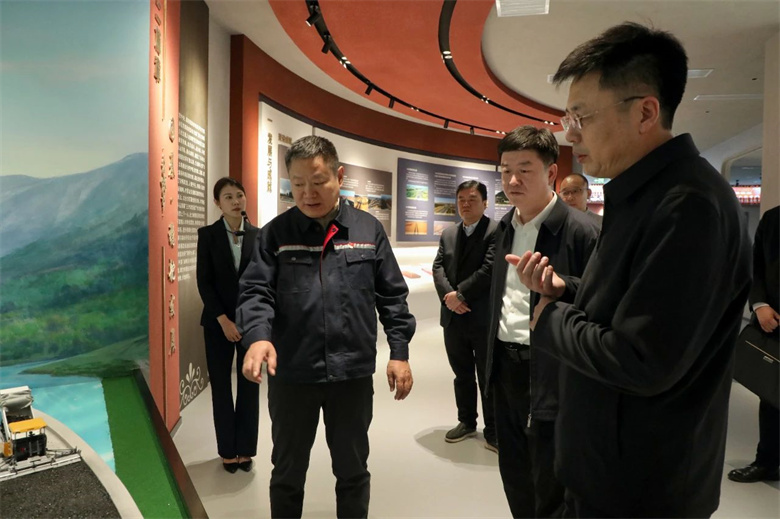 女人与公狍交酡女免费