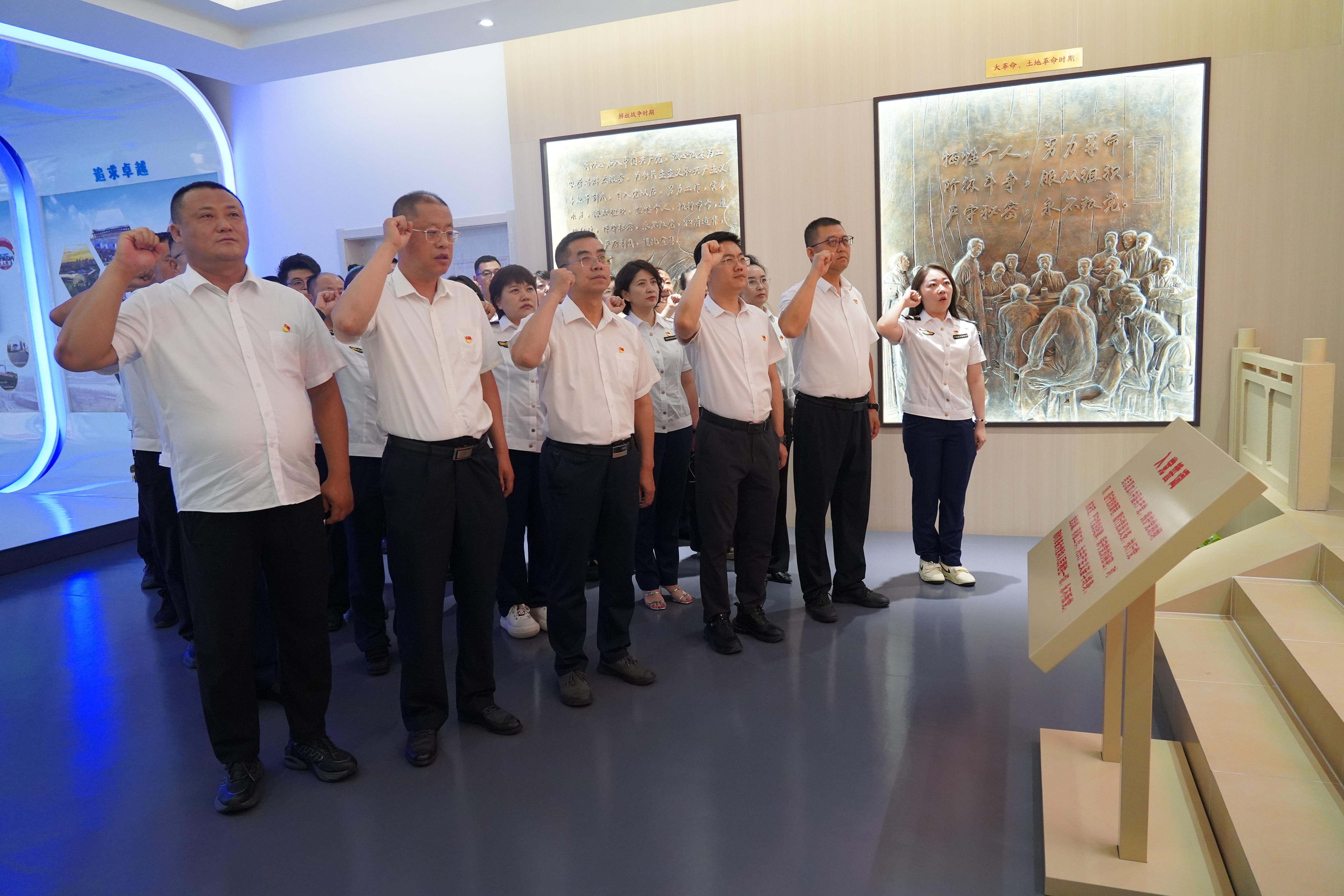 女人与公狍交酡女免费