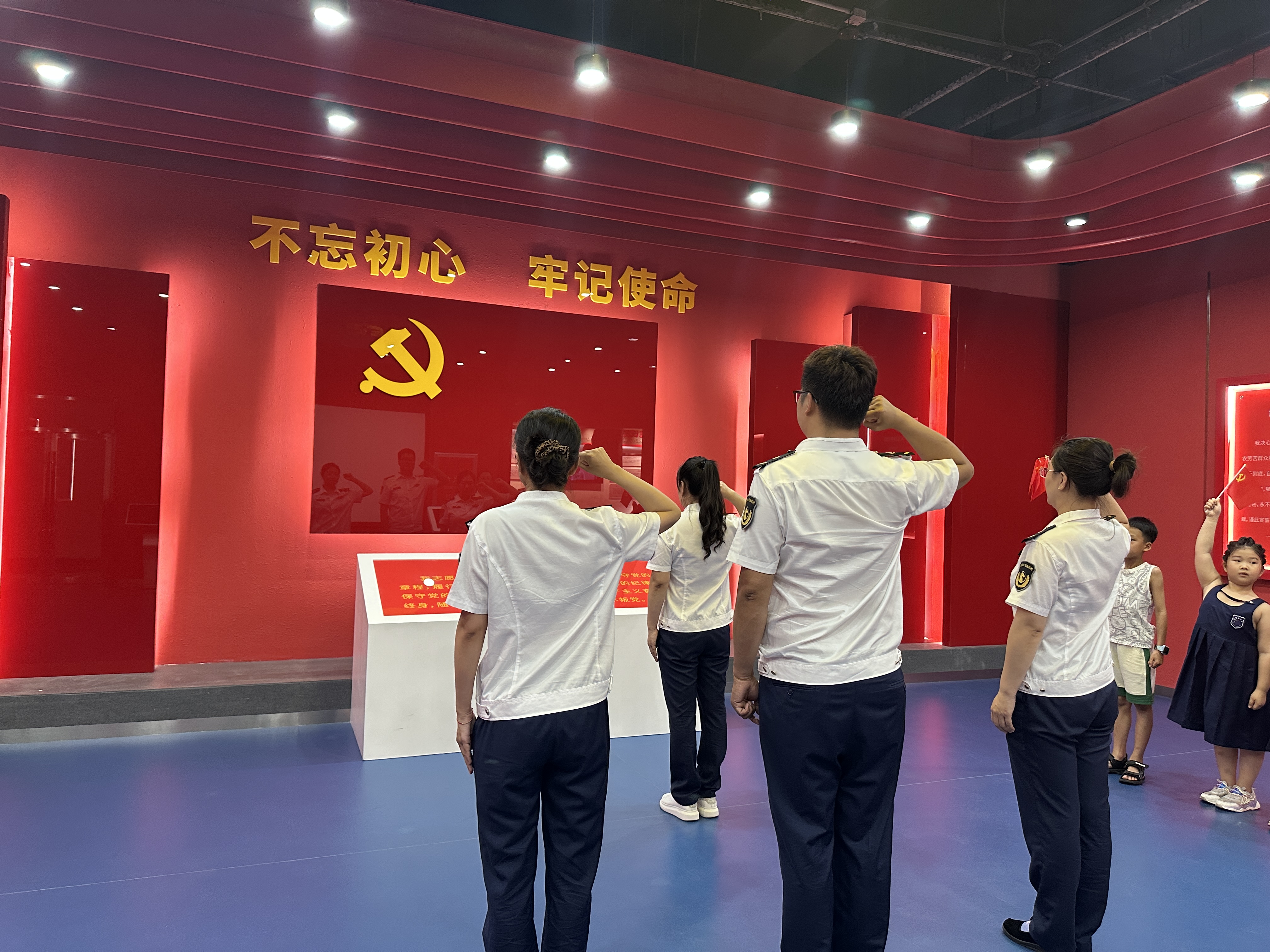 女人与公狍交酡女免费