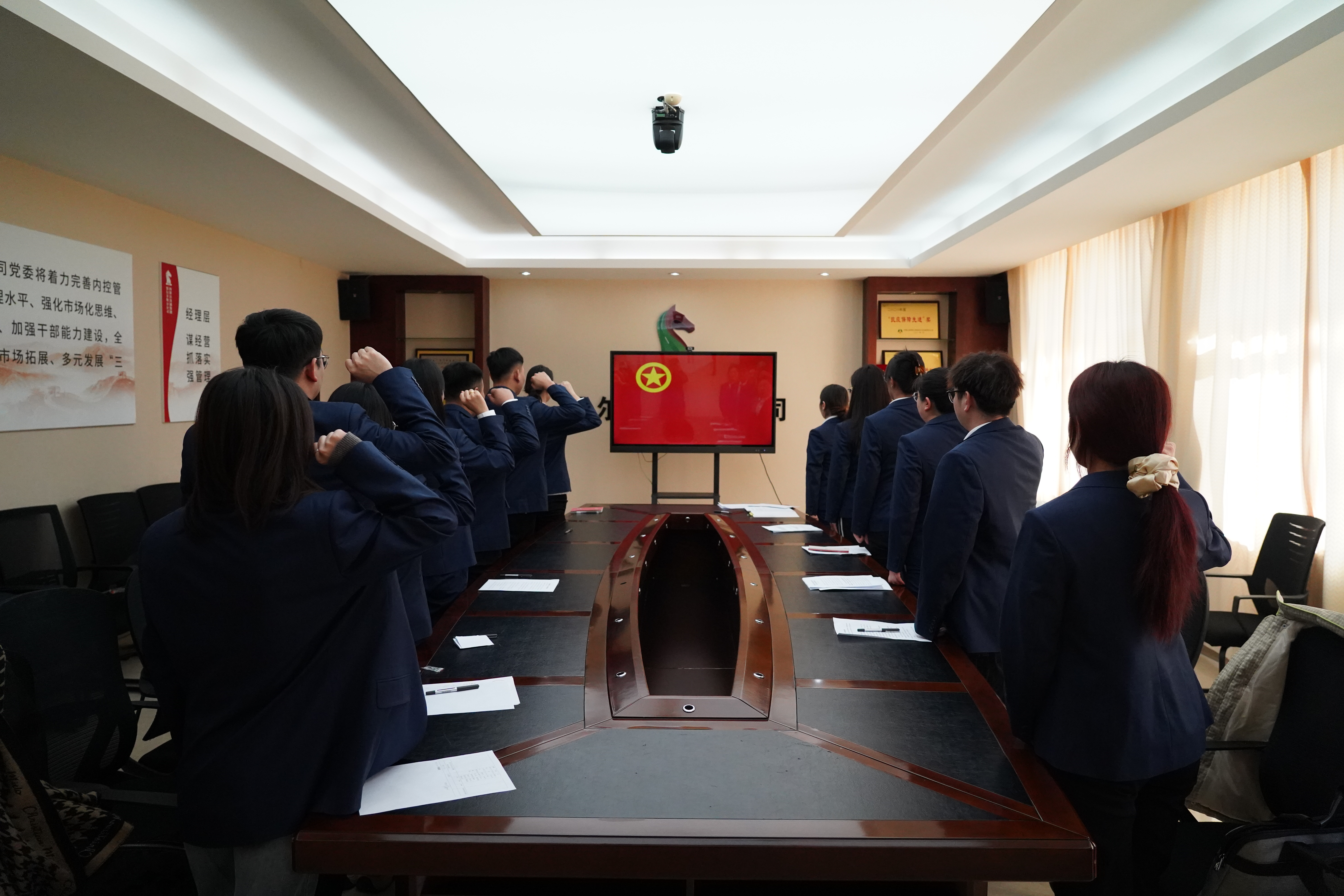 女人与公狍交酡女免费