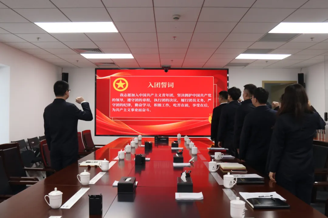 女人与公狍交酡女免费