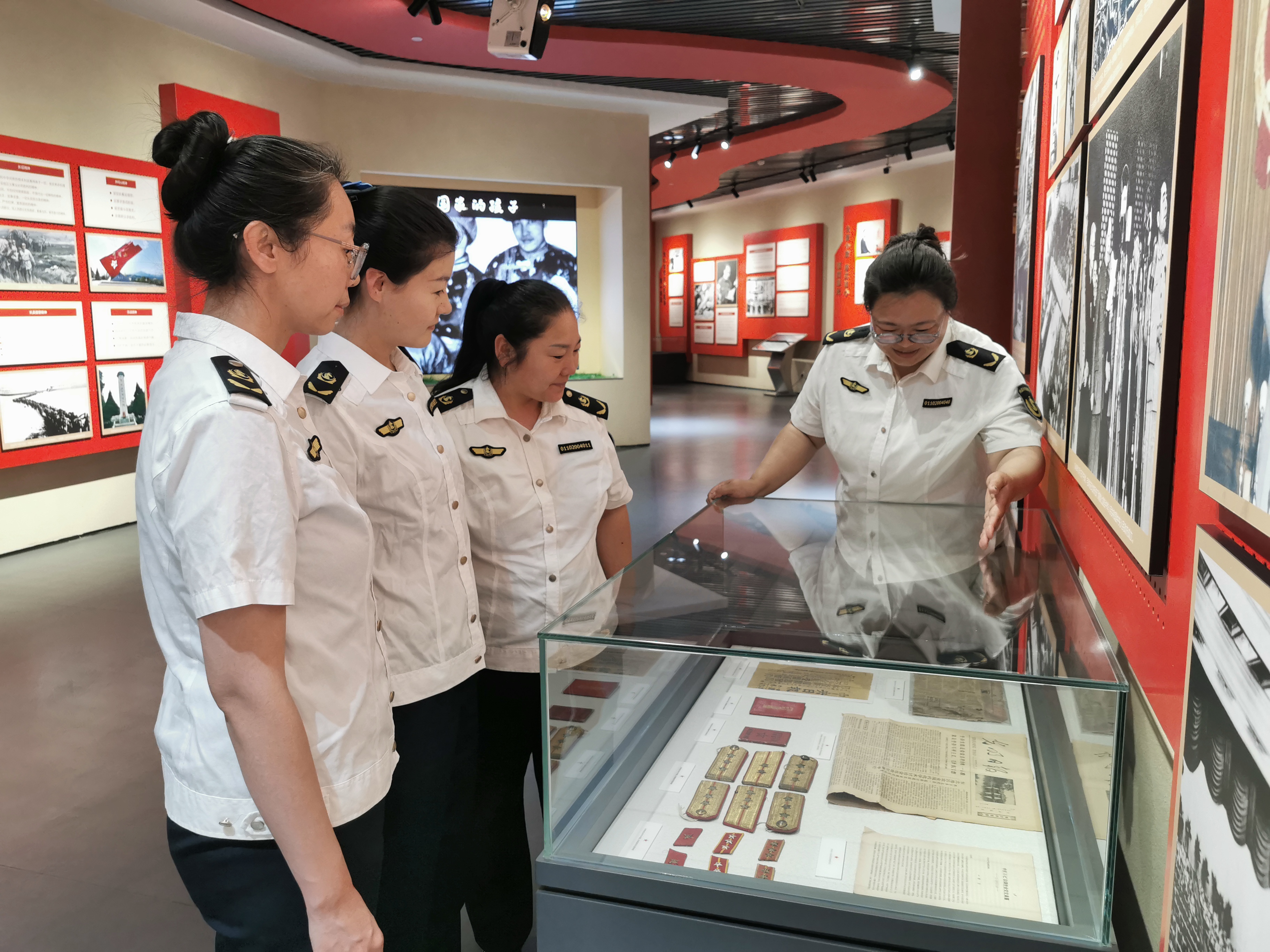 女人与公狍交酡女免费