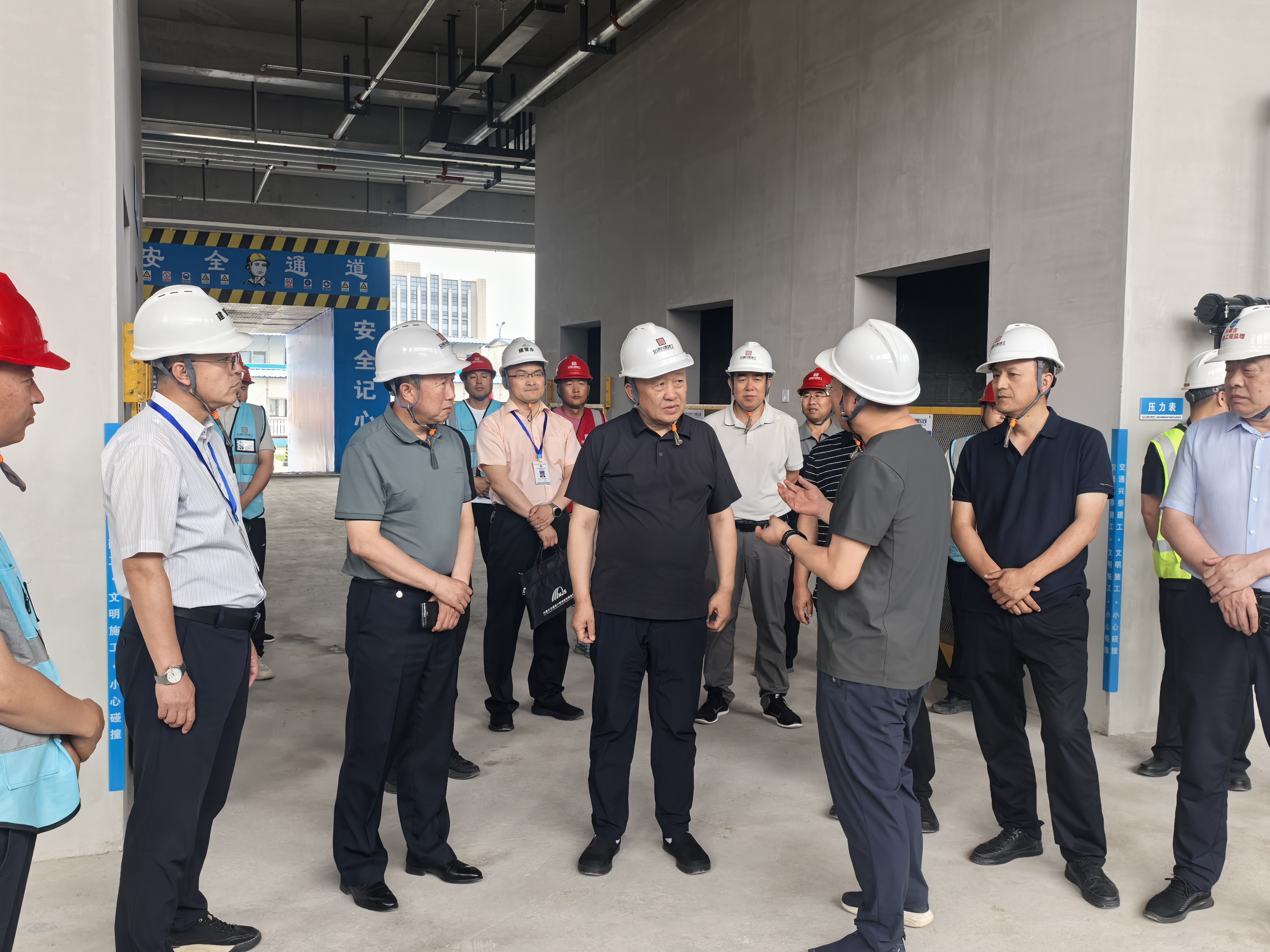 女人与公狍交酡女免费