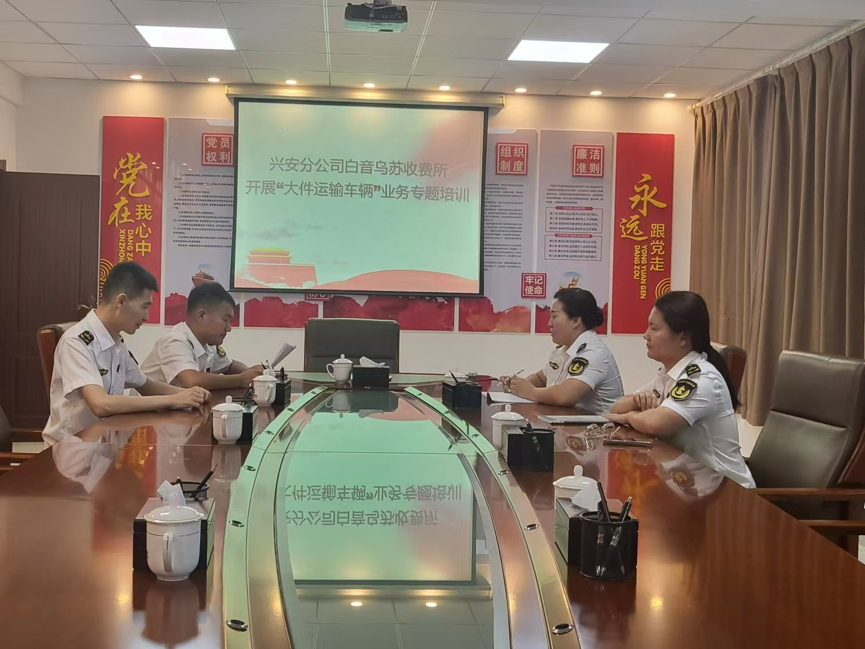 女人与公狍交酡女免费