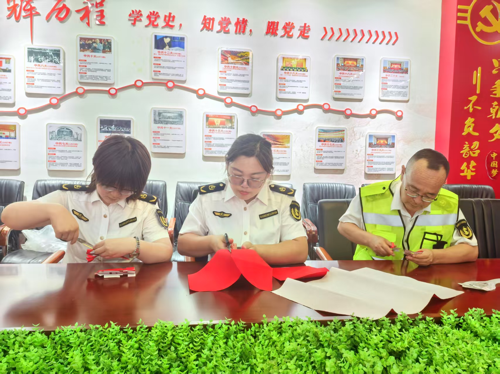 女人与公狍交酡女免费