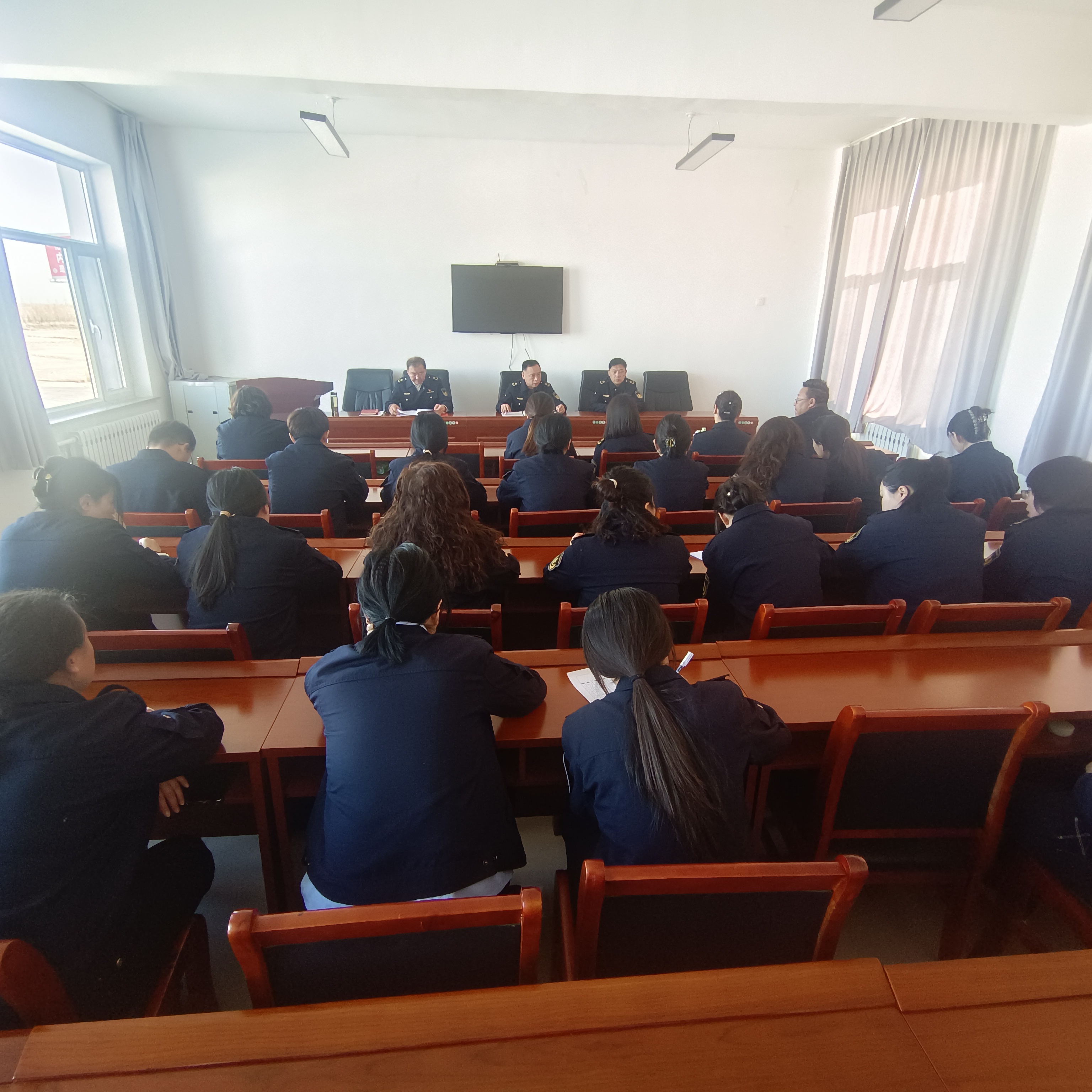 女人与公狍交酡女免费