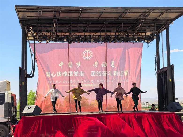 女人与公狍交酡女免费