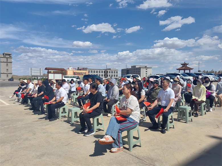 女人与公狍交酡女免费