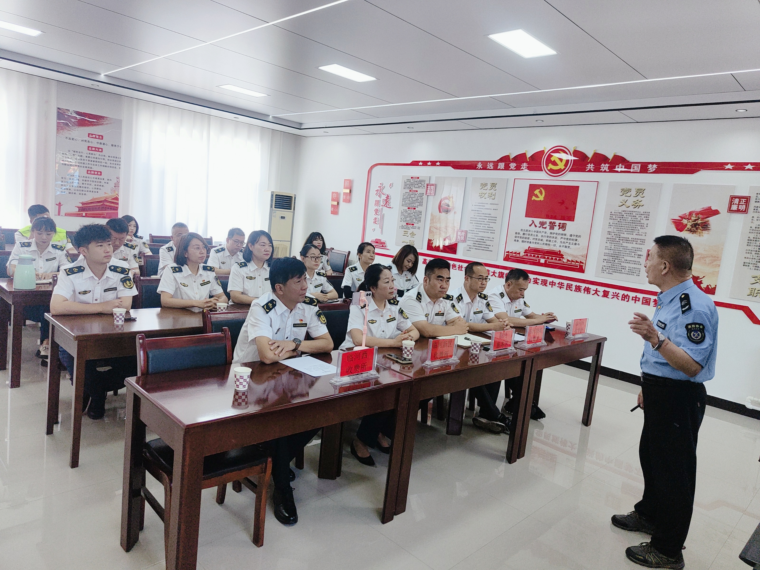 女人与公狍交酡女免费