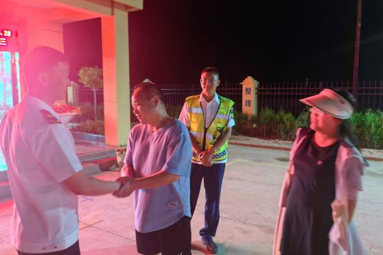 女人与公狍交酡女免费