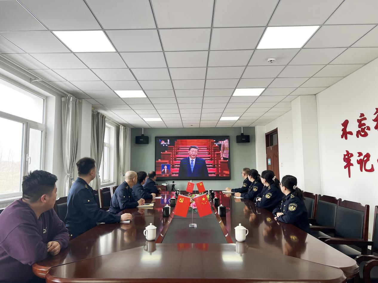 女人与公狍交酡女免费