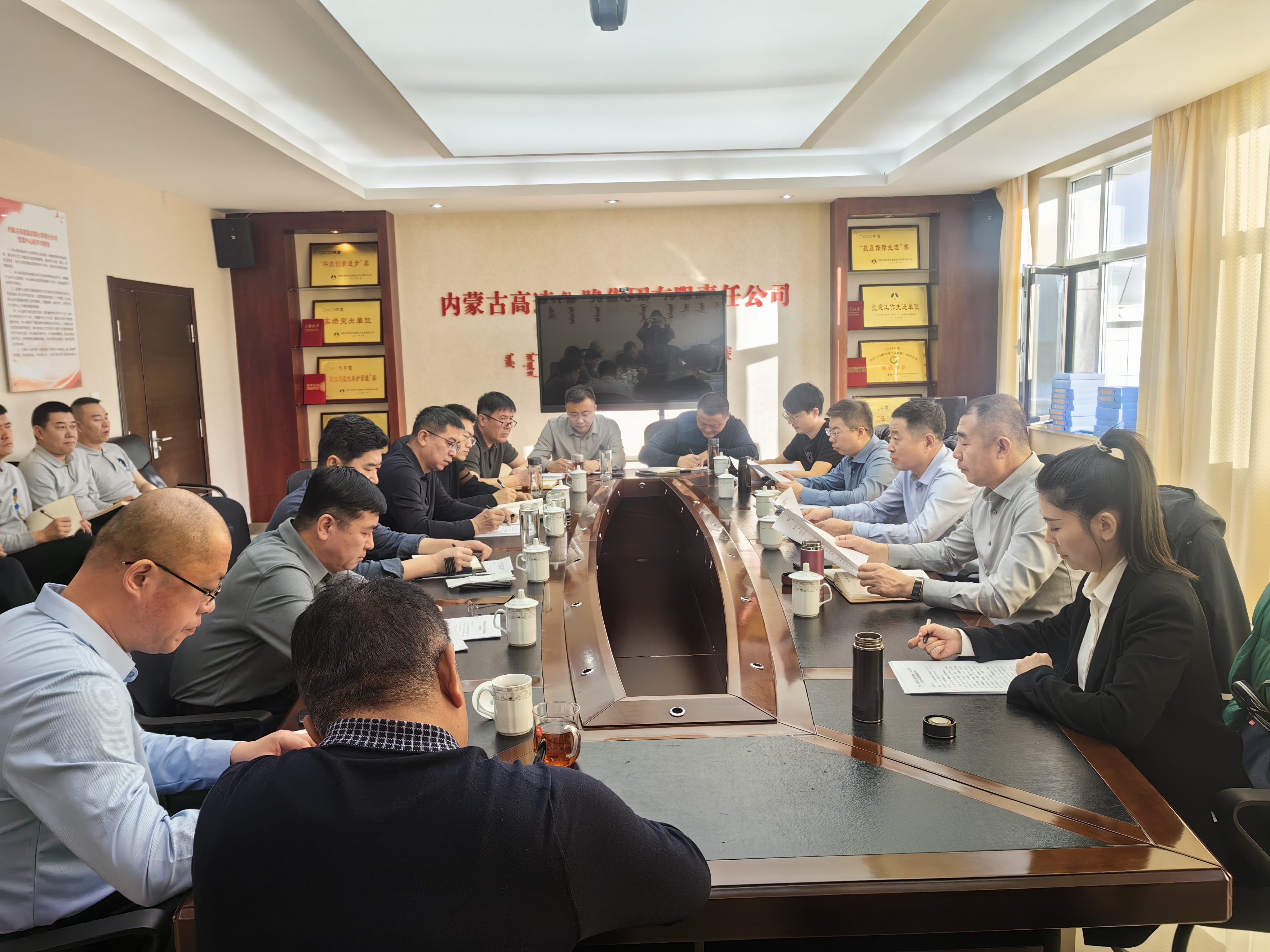 女人与公狍交酡女免费