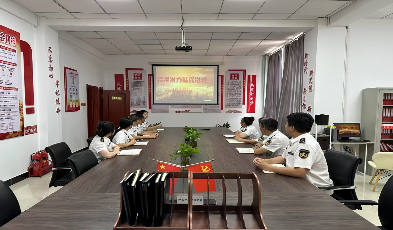 女人与公狍交酡女免费