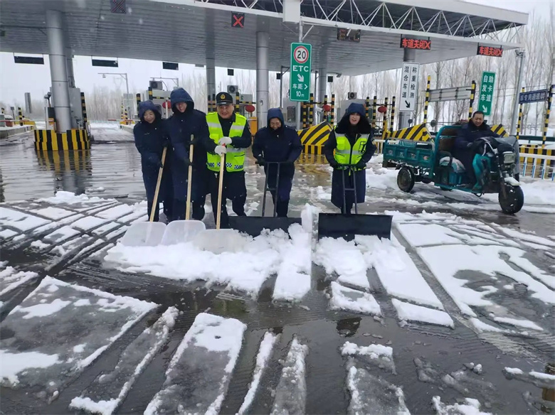 女人与公狍交酡女免费