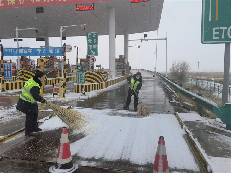 女人与公狍交酡女免费