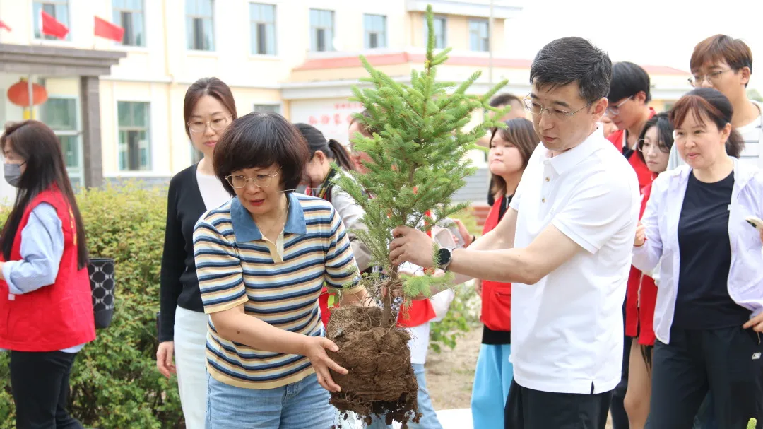 女人与公狍交酡女免费