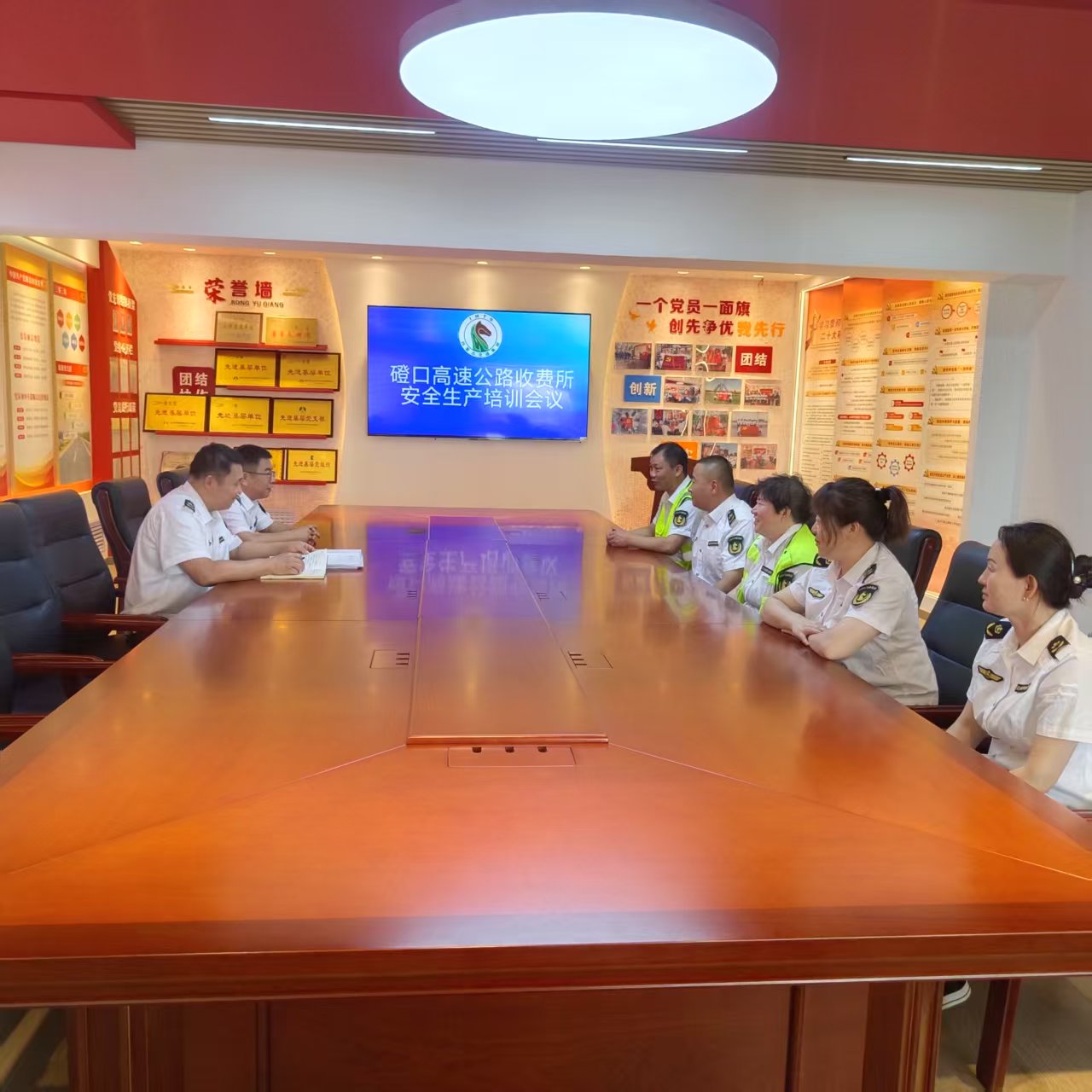 女人与公狍交酡女免费